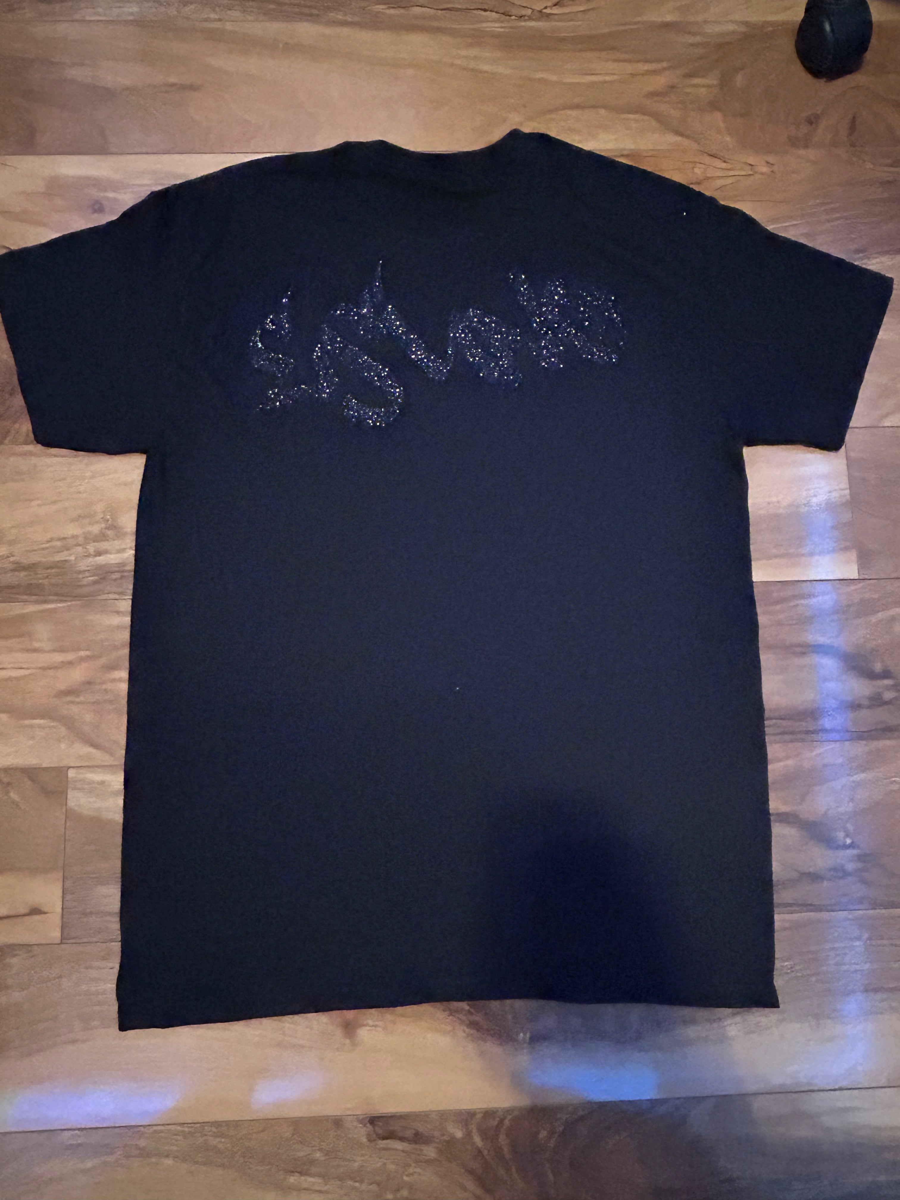 Black and black Esuno glitter T-shirt