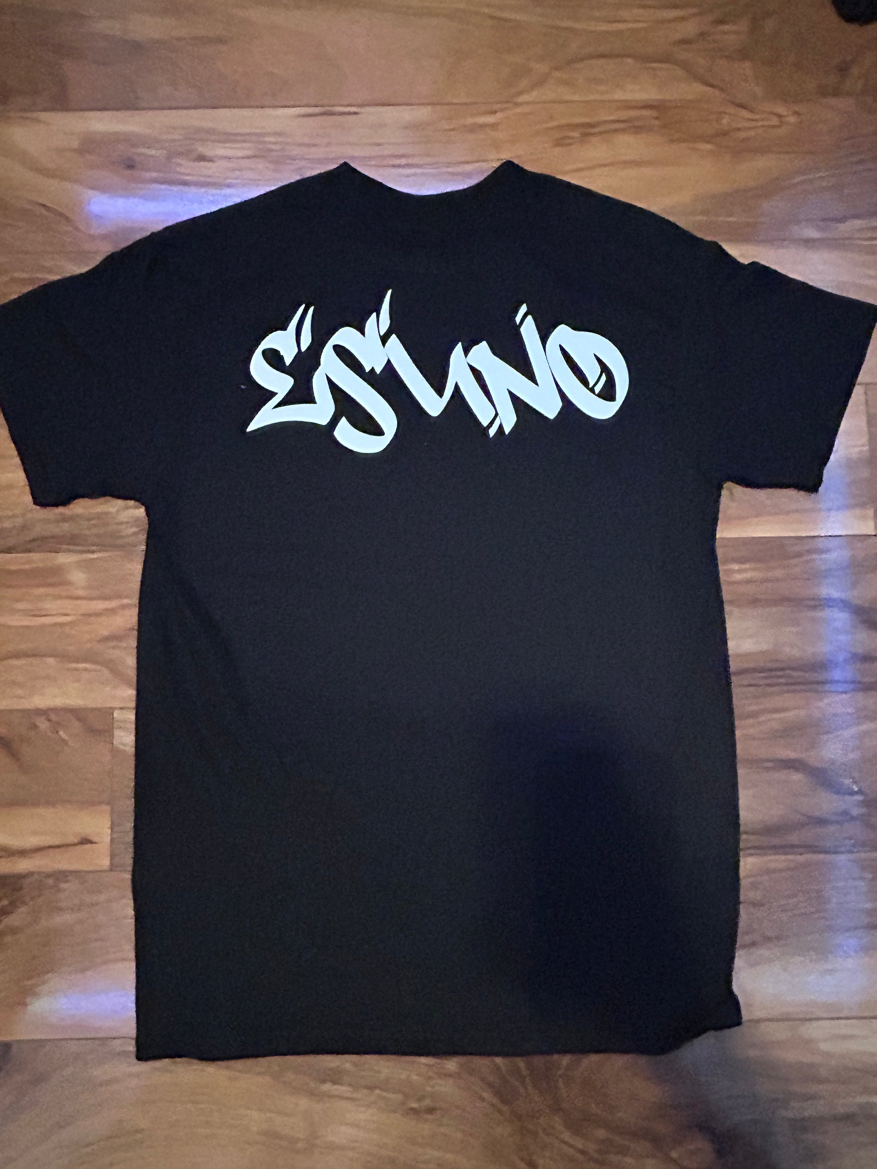 Normal black and White Esuno T-shirt ￼